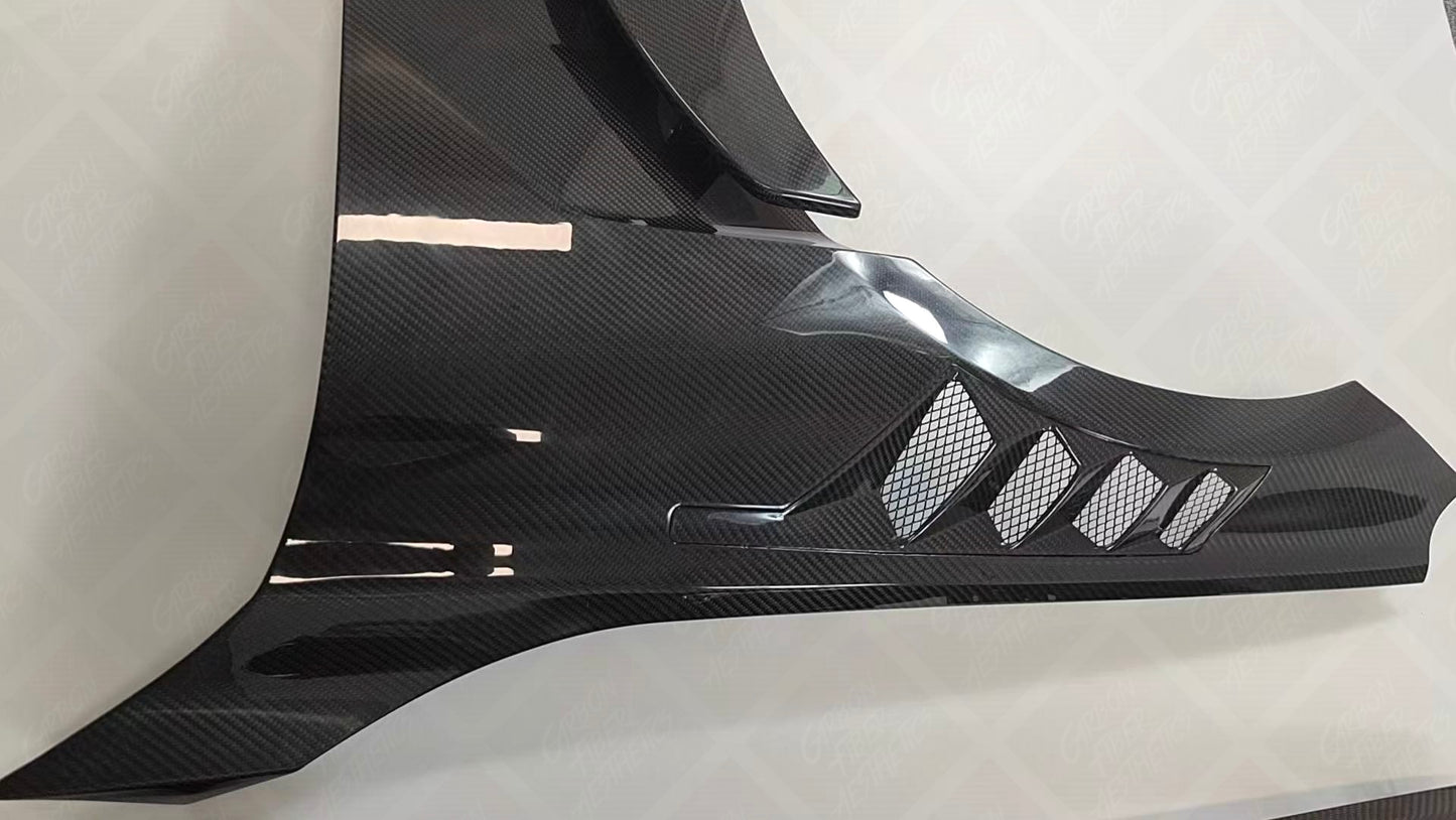 BMW 2 Series G42 M240 Dry Carbon Fiber Fenders 2021+