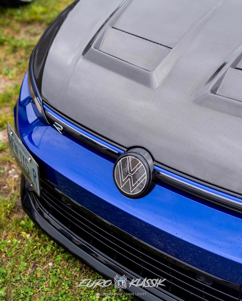 Ailes avant de remplacement Karbel en fibre de carbone pré-imprégnée pour Volkswagen GTI MK8 MK8.5