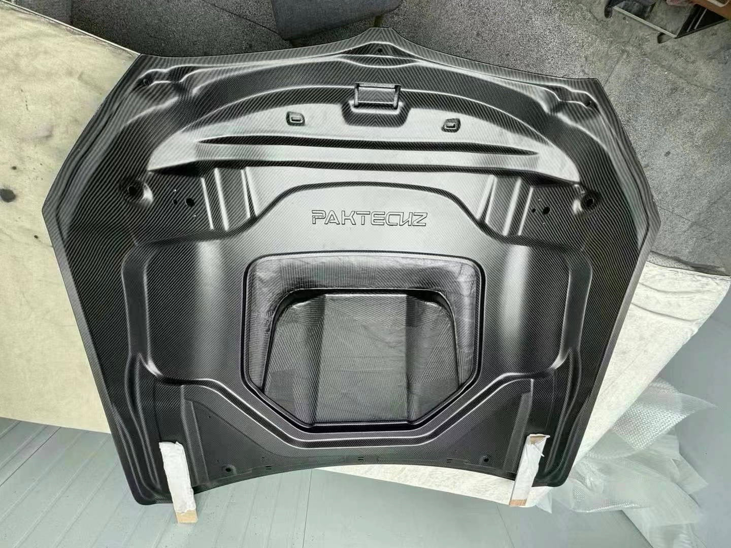BMW 8 Series/M8 Dry Carbon Fiber Hood Paktechz Design G14/G15/G16/F91/F92/F93