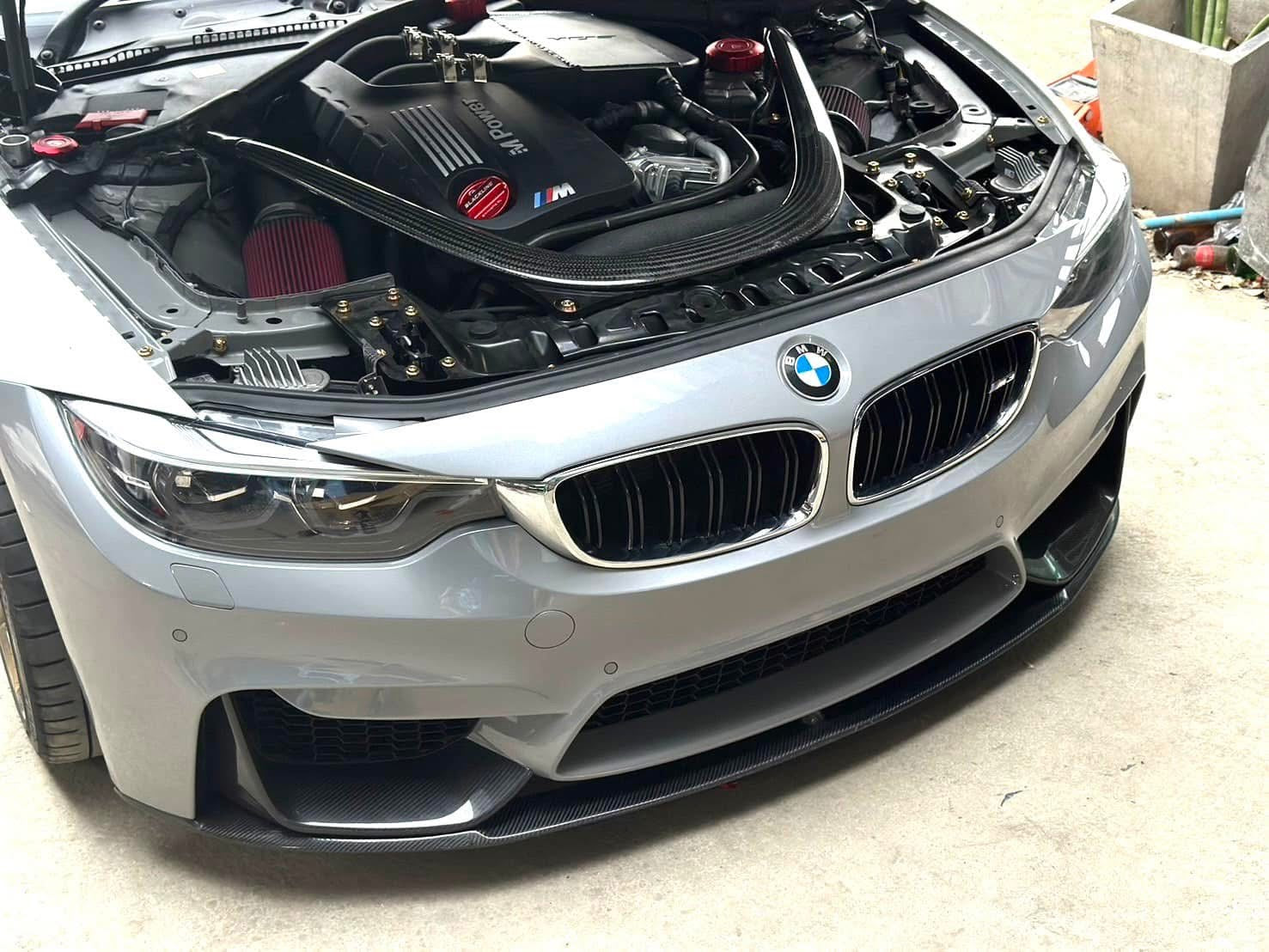 Lèvre avant style M Performance pour BMW F80 M3 F83/F82 M4 en fibre de carbone sèche 