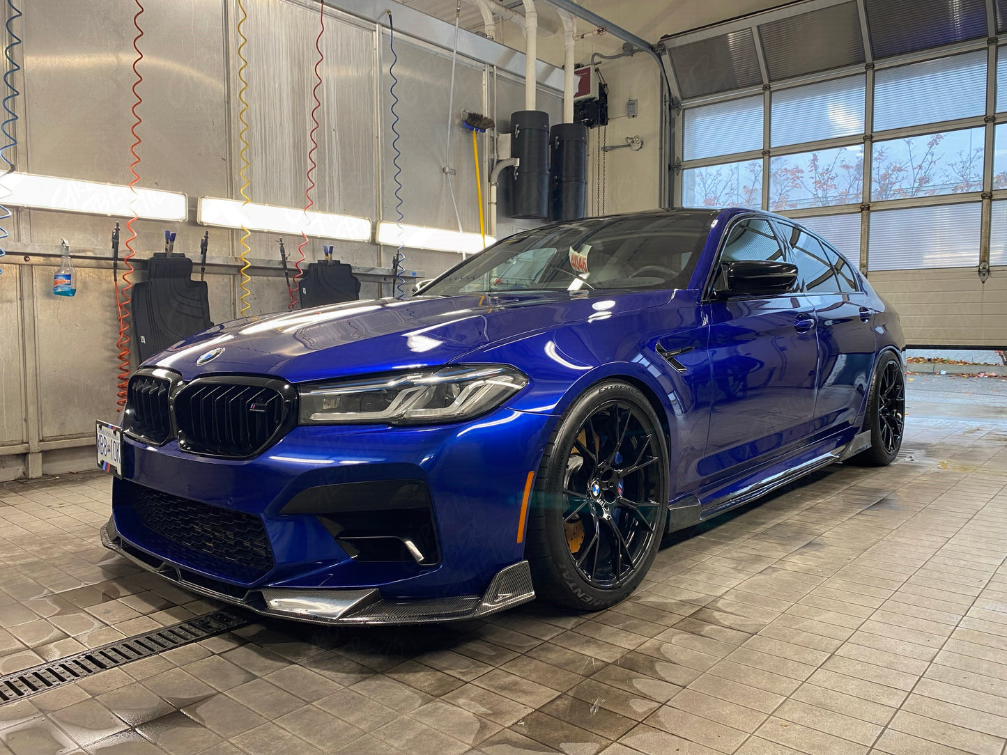 BMW F90 M5 M5C AE Style Carbon Fiber Side Skirts