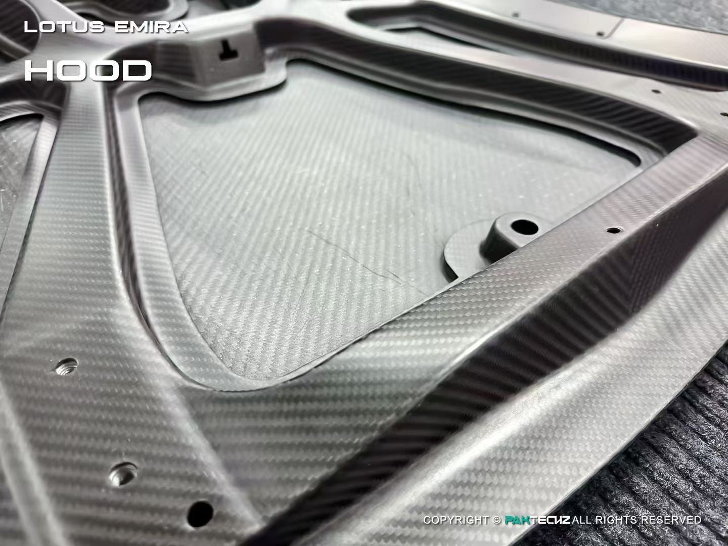 Lotus EMIRA Paktechz Design Carbon Fiber Hood 2022+