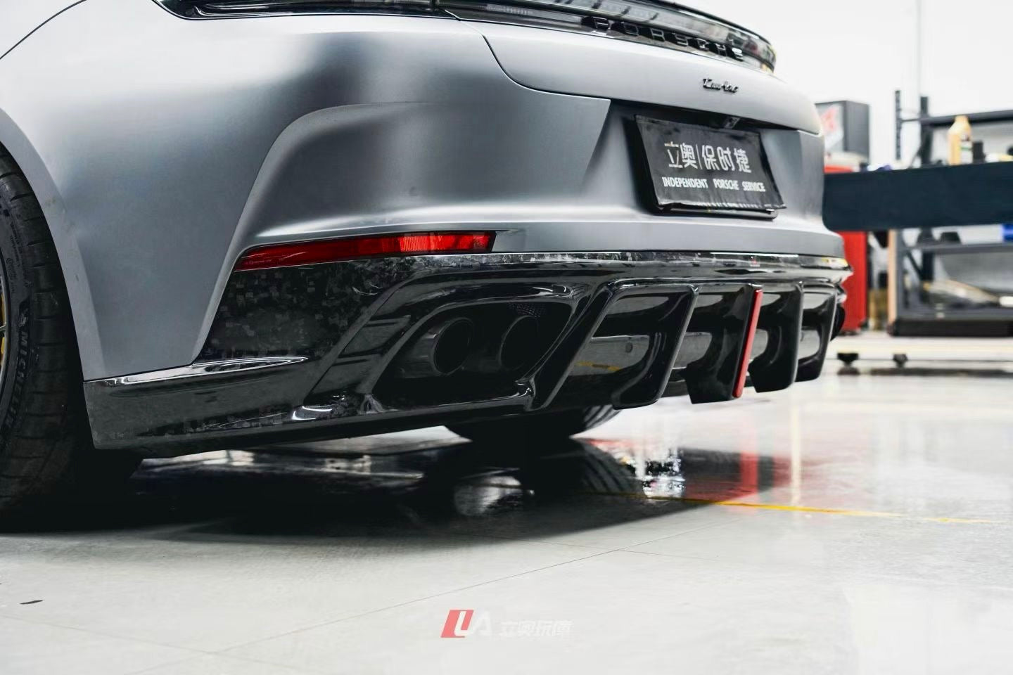 Porsche Panamera 976 Carbon Fiber Rear Diffuser AE Design 2024-2026