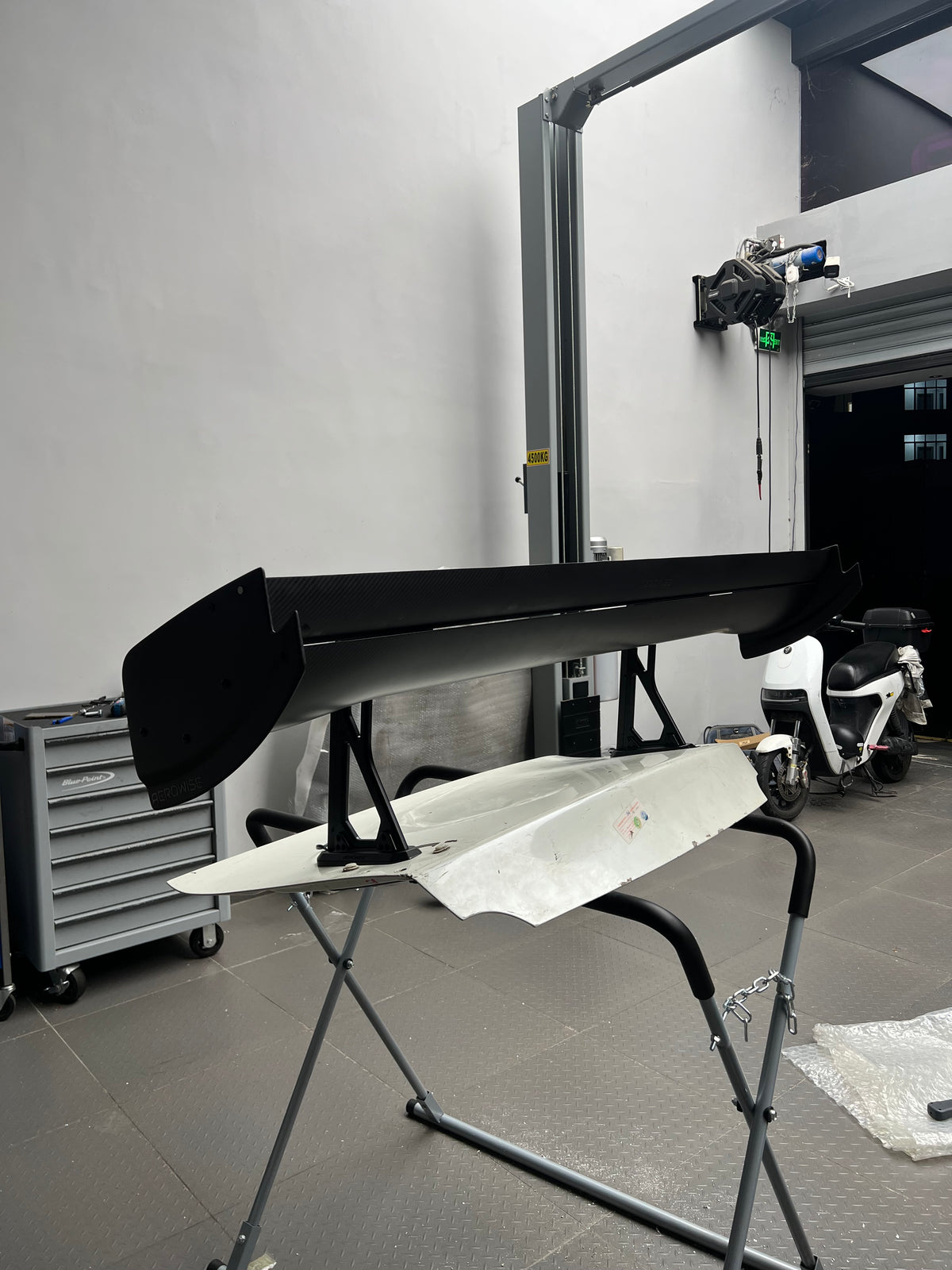 Nissan GTR R35 Aerowise DRS Carbon Fiber Wing Spoiler 2008-2025