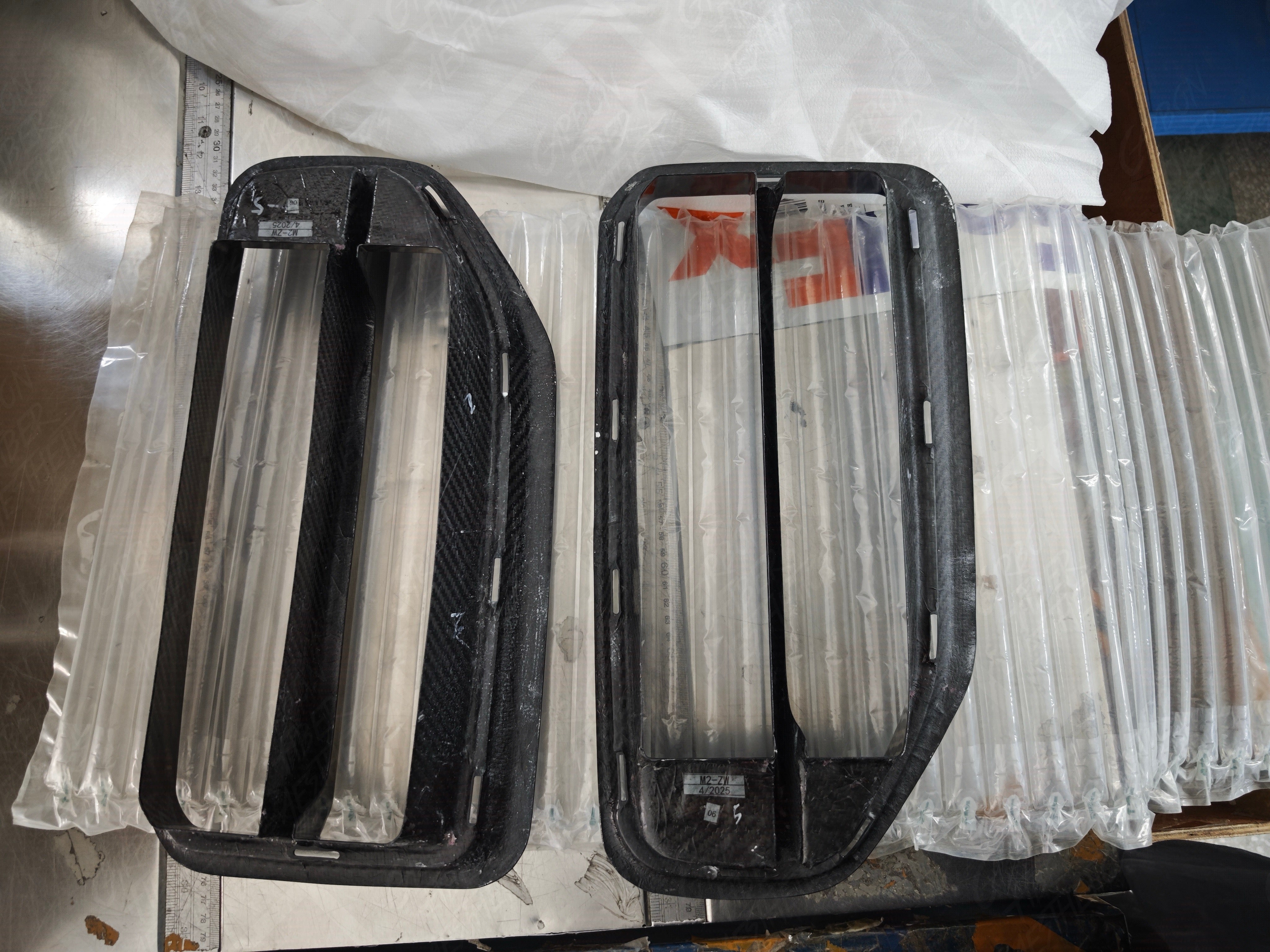 Bmw G87 M2 M Performance Style Dry Carbon Fiber Front Grilles 2023+