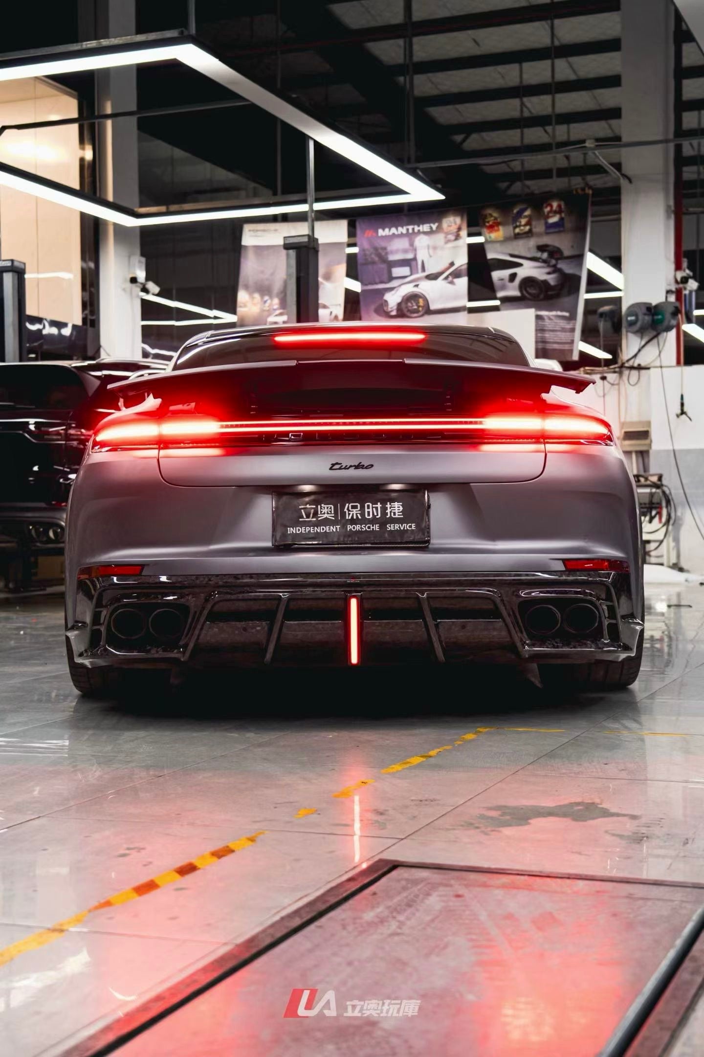 Porsche Panamera 976 Carbon Fiber Rear Diffuser AE Design 2024-2026