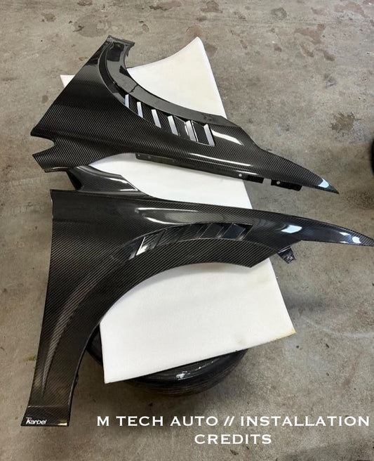Volkswagen Golf GTI/R MK8 Dry Carbon Fiber Fenders Karbel Design 2022+