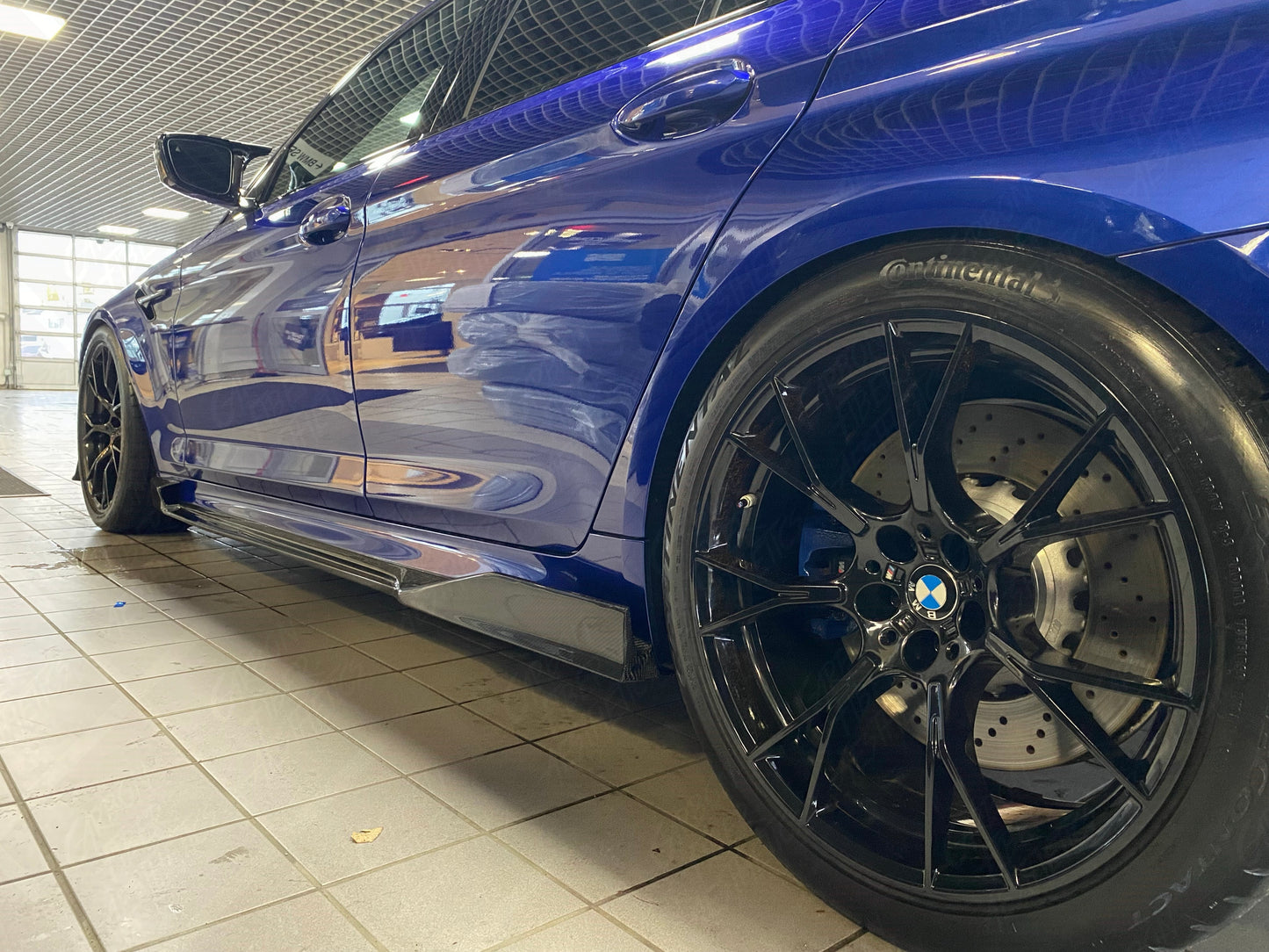 BMW F90 M5 M5C AE Style Carbon Fiber Side Skirts