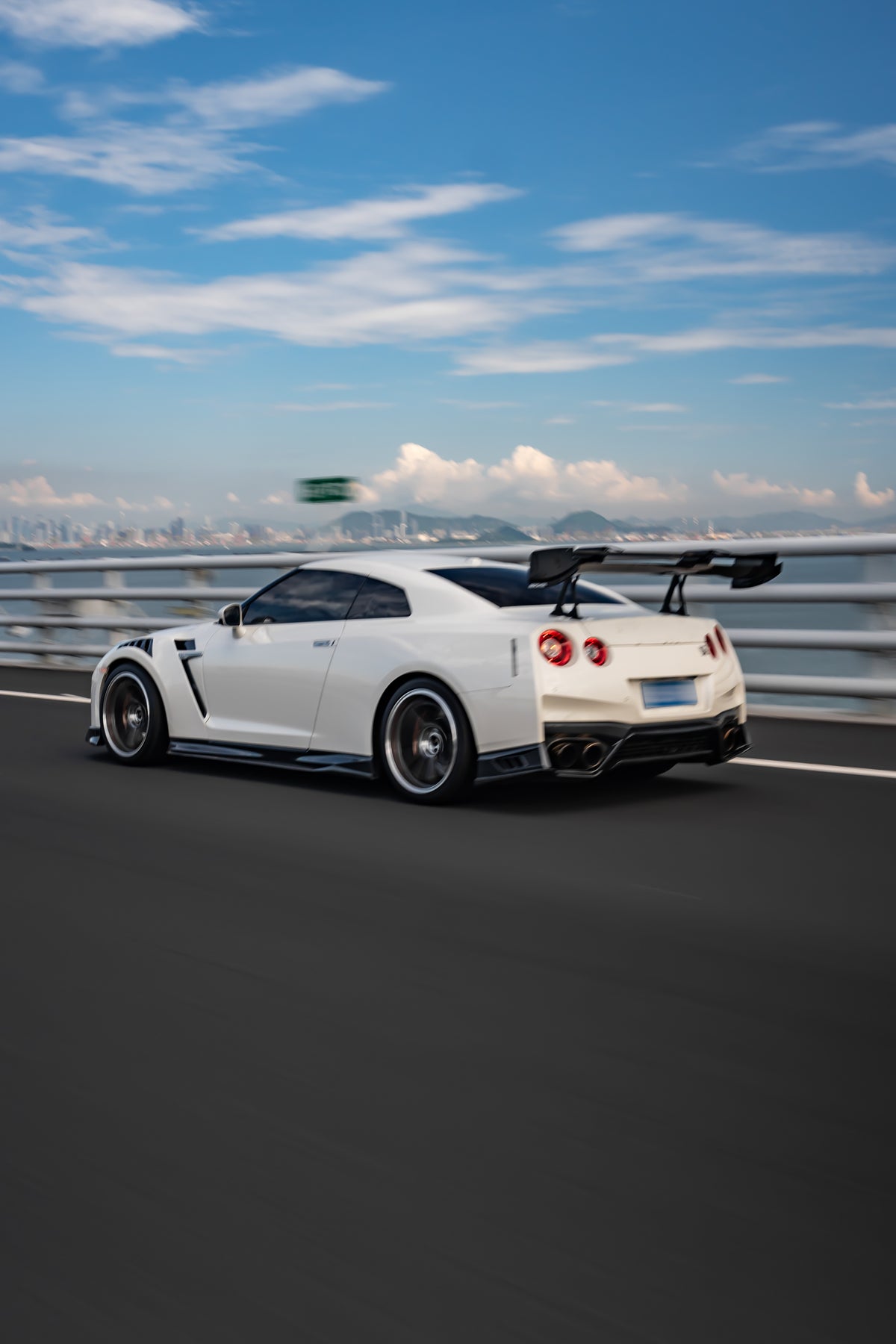 Nissan GTR R35 Aerowise DRS Carbon Fiber Wing Spoiler 2008-2025