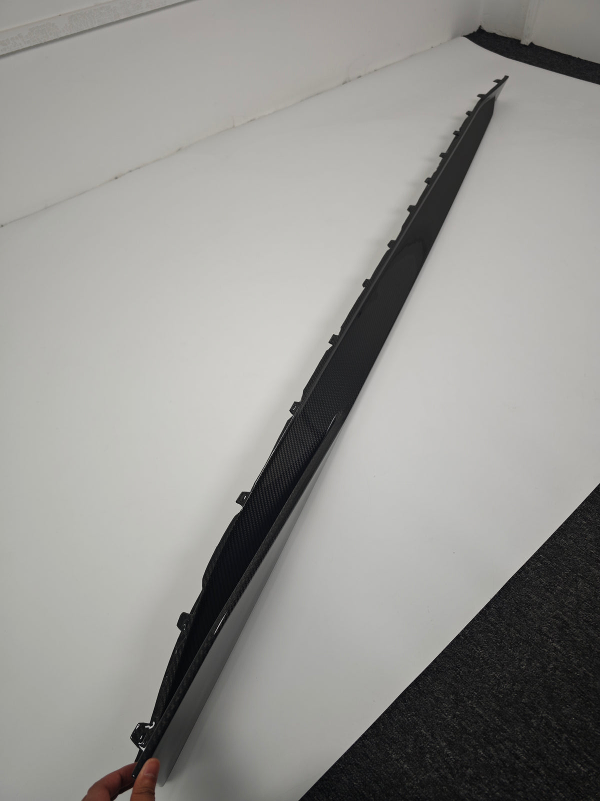 Bas de caisse style M Performance en fibre de carbone sèche pour BMW G83/G82 M4 (à partir de 2021) 
