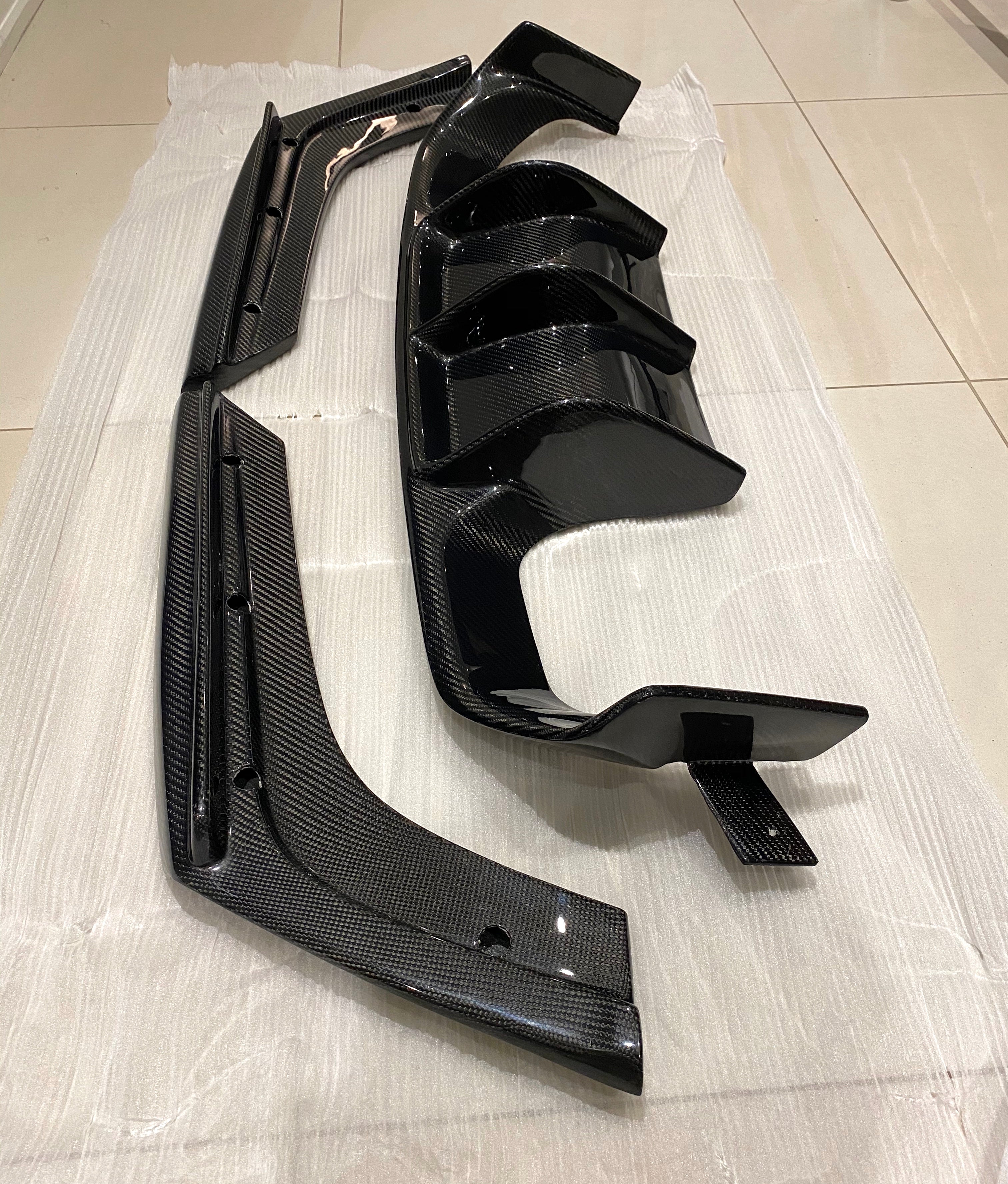 BMW M3 M4 Carbon Fiber Rear Diffuser F80 F82 F83 Vorsteiner Style