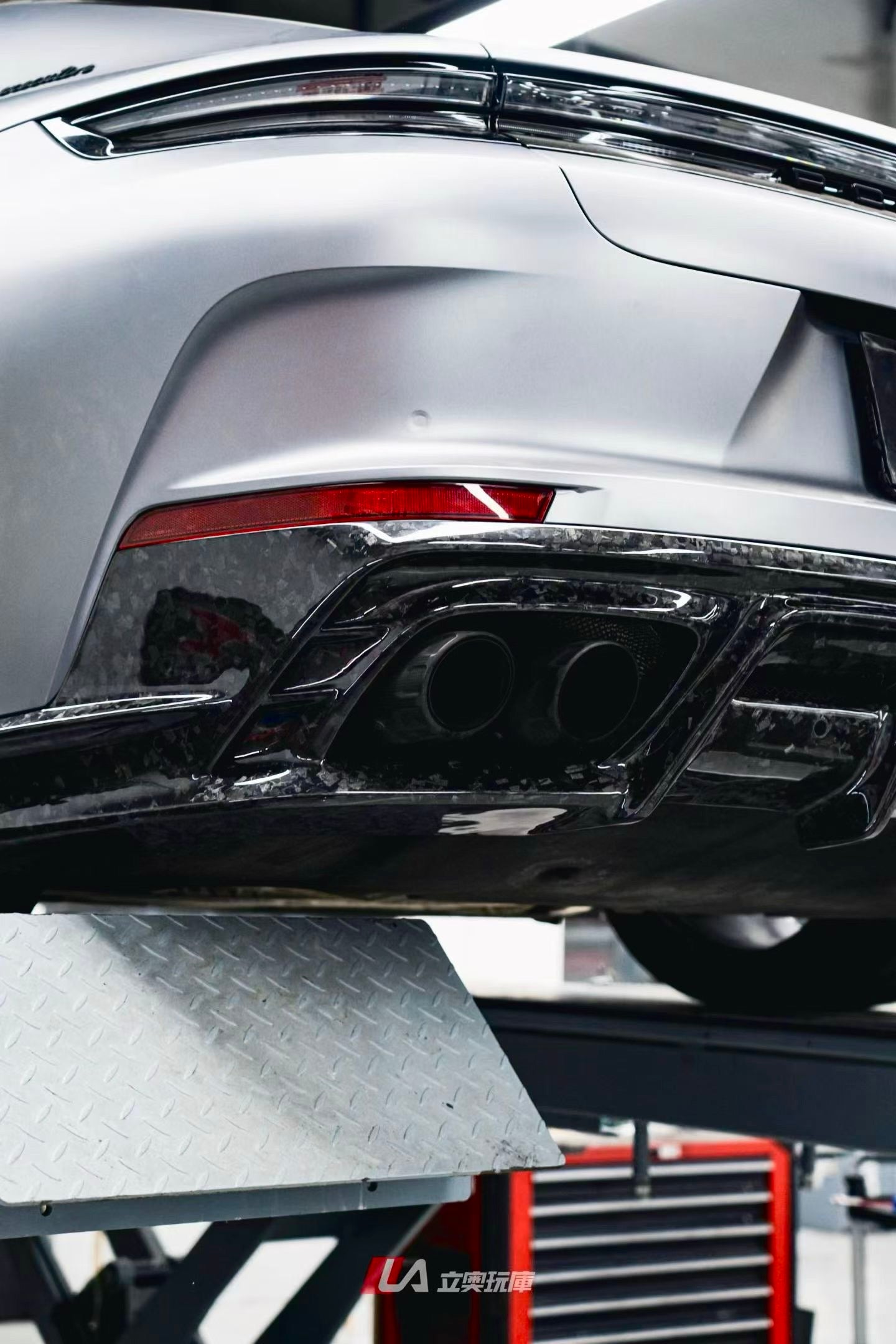 Porsche Panamera 976 Carbon Fiber Rear Diffuser AE Design 2024-2026