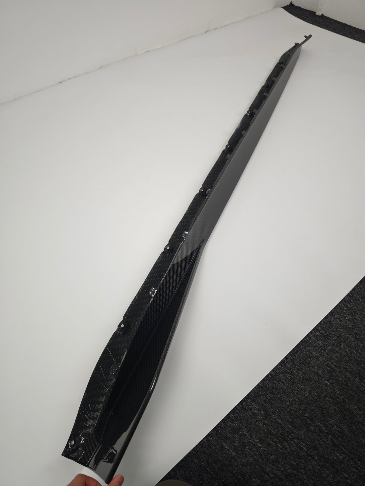 Bas de caisse style M Performance en fibre de carbone sèche pour BMW G83/G82 M4 (à partir de 2021) 