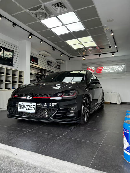 Capot en fibre de carbone sèche Karbel Design pour Volkswagen Golf GTI et Golf R MK7 MK7.5 (2013-2021) 